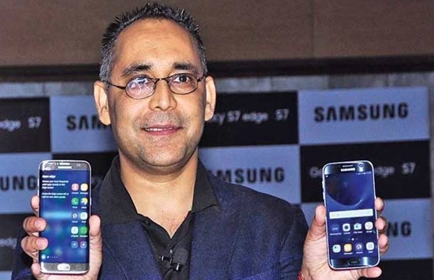 Korean Company Samsung, Samsung Electronics, Samsung Smartphones, Samsung 4G Enabled Smartphones, Samsung will Produce only 45 Smartphones, Tech News, Gadgets News, Manu Sharma, Samsung Noida Office, Samsung to invest 2000 crore rupees