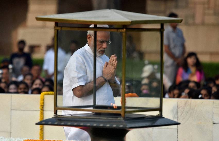 President Pranab Mukerjee, Prime Minister Narendra Modi, Manmohan Singh, Arvind Kejriwal, Lalkrishna Advani, Mahatma Gandhi, Rajghat, Mohandas karamchand Gandhi, Gandhi Jayanti, Gnadhi Photos, India news, Jansatta