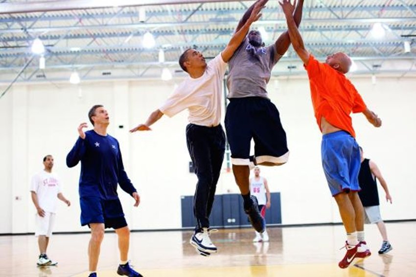 barack obama, us president, america president, Barack Obama tenure, Barack Obama photos, Barack Obama life, barack obama cool photos, barack obama daughters, barack obama news, america news, jansatta