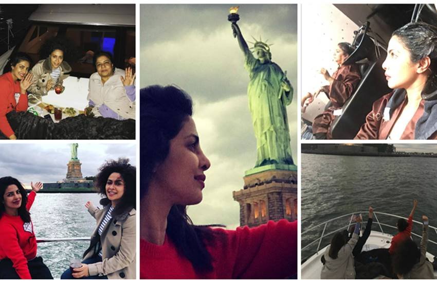 बॉलीवुड से लेकर हॉलीवुड में अपनी एक अलग पहचान बना चुकी प्रियंका चोपड़ा इन दिनों एक टूरिस्ट की तरह न्यूयॉर्क में घूम रही हैं। बेशक आप इस बात पर यकीन ना करें लेकिन ये सच है। अपने हर कदम से इन दिनों पीसी सुर्खियों में छाई हुई हैं। न्यूयॉर्क पोस्ट को इंटरव्यू देने के बाद वो एम्मी अवॉर्ड में भी दिखाई दी थीं।