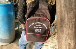 एमपी: कॉलेज में बांटे गए SC/ST लिखे बैग, सोशल मीडिया पर फोटो सर्कुलेट होने पर पैदा हुआ विवाद