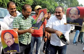 Amar Singh, Dalal, Samajwadi Party, Akhilesh Yadav, Mulayam singh, Ramgopal Yadav, UP Election, Feud in Samajwadi party,