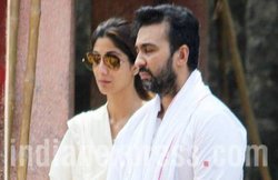 अक्षय कुमार और अभिषेक बच्चन हुए शिल्पा शेट्टी के पिता सुरेंद्र शेट्टी के अंतिम संस्कार में शरीक