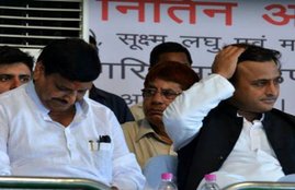 shivpal yadav, akhilesh yadav, samajwadi party, mulayam singh yadav, akhilesh yadav shivpal brawl, SP feud