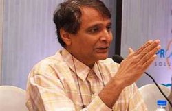 ट्वीट कर रेलमंत्री सुरेश प्रभु से बेटी के लिए मांगा डायपर तो लोगों ने ऐसे दिया जवाब