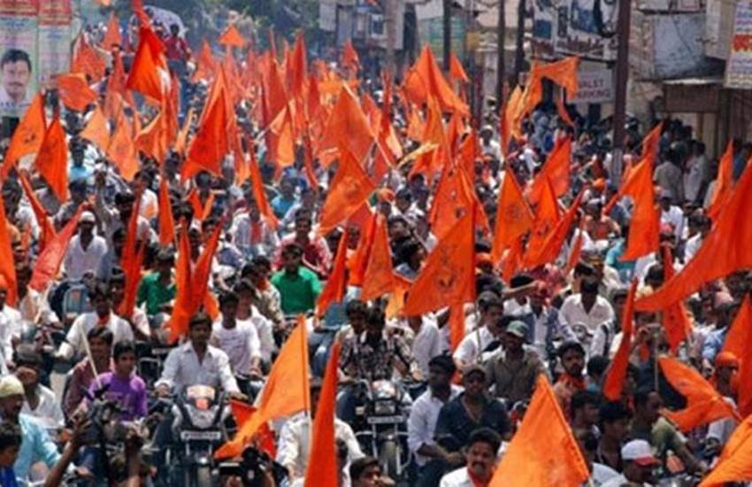 वीएचपी कार्यकर्ता रैली निकालते हुए। (File Photo)