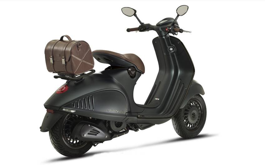 Vespa, Vespa 946, Vespa 946 Emporio Armani, Vespa 946 Emporio Armani scooter, Vespa scooter, 70th Anniversary, most expensive scooter, most expensive scooter in India