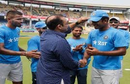 Jayant Yadav, Off Spiner Jayant Yadav, Debutante Jayant Yadav, Jayant Yadav Mother Laxmi, Jayant Yadav Step Mother Jyoti Yadav, Haryana Ranji Player Jayant Yadav, Visakhapattnam One Day, Ind Vs Nz 5th match, Vizag