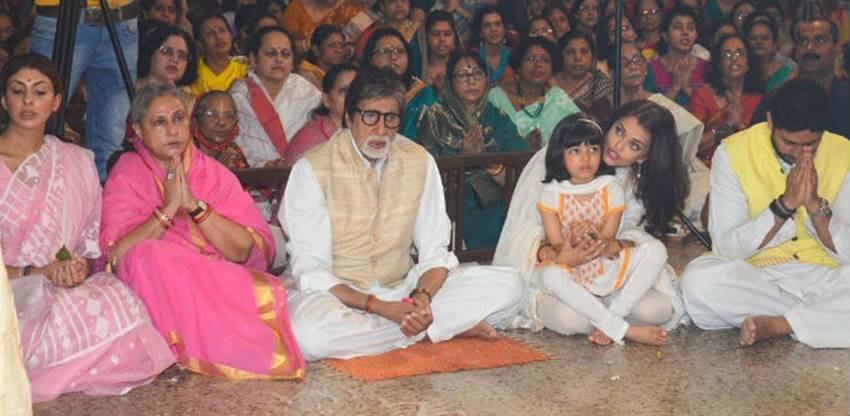 Aishwarya, Aishwarya Rai Bachchan, Aaradhya, durga ashtami, durga puja, durga puja 2016, Aishwarya Rai, Amitabh Bachchan, Amitabh Bachchan durga puja, Aishwarya Rai Bachchan durga ashtami, Aaradhya durga puja, Aaradhya pics, Aaradhya photos, Aaradhya images, Aishwarya Aaradhya, durga puja pics, Aishwarya Amitabh Bachchan, bollywood news, Entertainment news