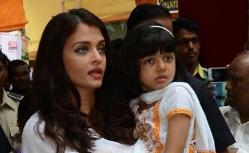 Aishwarya, Aishwarya Rai Bachchan, Aaradhya, durga ashtami, durga puja, durga puja 2016, Aishwarya Rai, Amitabh Bachchan, Amitabh Bachchan durga puja, Aishwarya Rai Bachchan durga ashtami, Aaradhya durga puja, Aaradhya pics, Aaradhya photos, Aaradhya images, Aishwarya Aaradhya, durga puja pics, Aishwarya Amitabh Bachchan, bollywood news, Entertainment news
