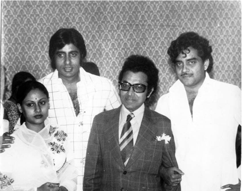 amitabh bachchan, jaya bachchan, mehmood, lexus, merecedes, wax statue