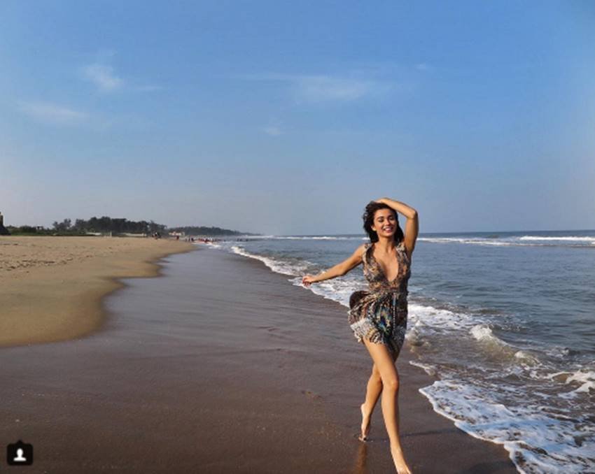 Amy Jackson, Amy BIKINI, Amy Jackson bikini look, HOT Amy Jackson, Amy Jackson pics, Amy Jackson movies, freaky ali, Amy songs, Amy career, entertainment news