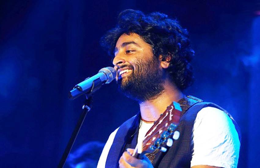 रोमांटिक गानों के लिए मशहूर अरिजीत सिंह ने गाया माता का भजन, आपने सुना क्या? रोमांटिक गानों के लिए मशहूर अरिजीत सिंह ने गाया माता का भजन, आपने सुना क्या?