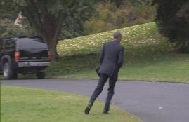 Barack Obama, Barack Obama running back to White House, White House, Blackberry Phone, Barack Obama Blackberry Phone