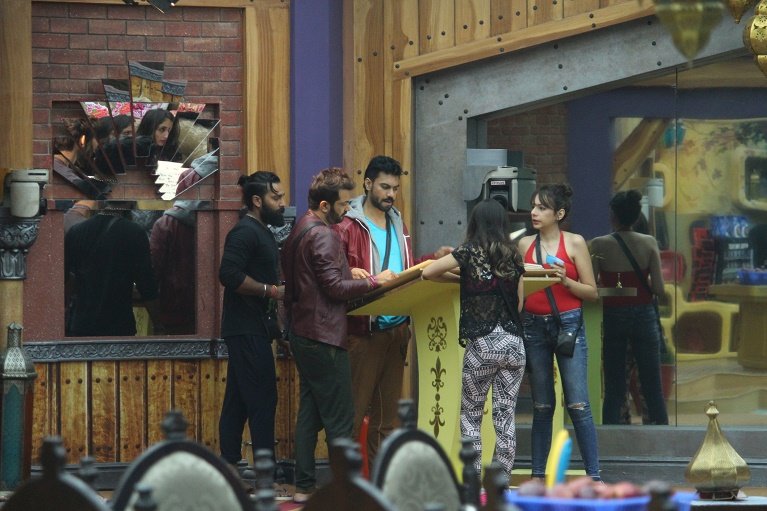 Bigg Boss season 10, Bigg Boss season 10 Full Episode, Bigg Boss season 10 17 october, Bigg Boss season 10 colors channel, Entertainment news, Entertainment news in hindi, Televiision news in hindi, tv news in hindi