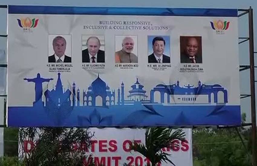 narendra modi putin, narendra modi, modi putin, vladimir putin, modi putin meeting, brics modi putin, brics summit, modi putin meeting, modi putin defence meeting, india news, BRICS, Brics Summit, Goa,