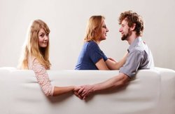 ये जॉब करने वाली ज्यादातर महिलाएं देती हैं अपने पार्टनर को धोखा