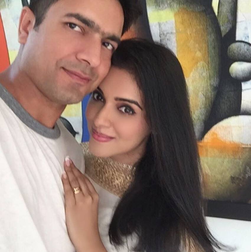 bipasha basu, priety zinta, sambhavna seth, divyanka tripathi, sanaya irani, amrita arora