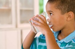 जानिए- आपके लिए गाय का दूध ज्यादा फायदेमंद है या भैंस का दूध