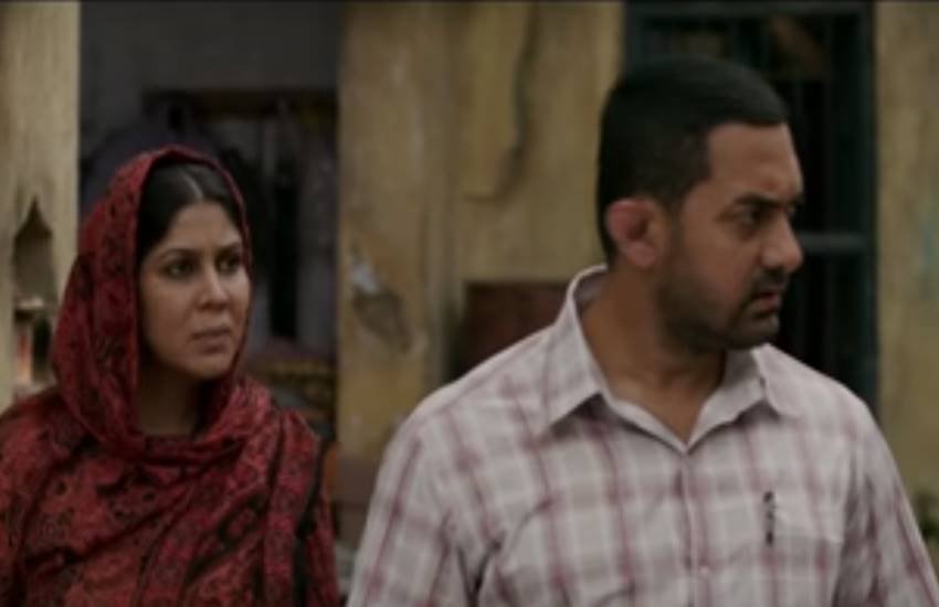 दंगल ट्रेलर: साक्षी तंवर के साथ अच्छी लग रही है आमिर खान की जोड़ी, देखे First Look दंगल ट्रेलर: साक्षी तंवर के साथ अच्छी लग रही है आमिर खान की जोड़ी, देखे First Look