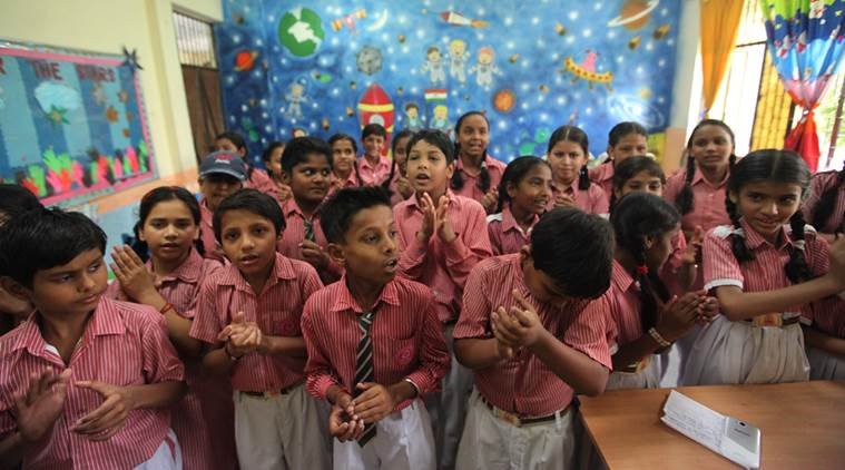 स्कूली छात्र।