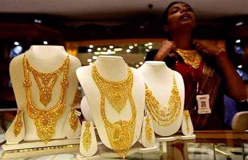 धनतेरस 2016: पिछले साल धनतेरस हफ्ते के पहले दिन सोमवार को पड़ा था धनतेरस 2016: पिछले साल धनतेरस हफ्ते के पहले दिन सोमवार को पड़ा था