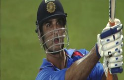 M.S.Dhoni:The untold story: अच्छी शुरुआत के साथ पहले दिन कमाए 21.3 करोड़