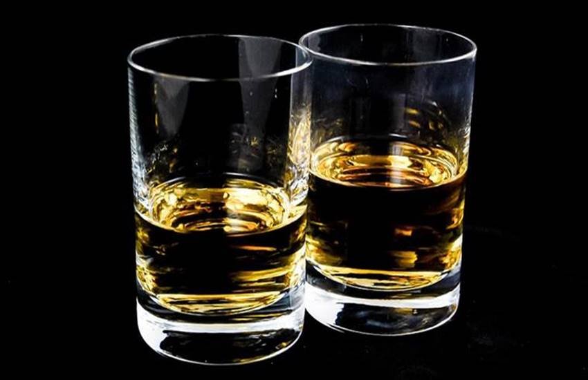drunk man, genitals, severed genitals, climbing, metal, fence, Russian, trending news, Hindi news, Jansatta