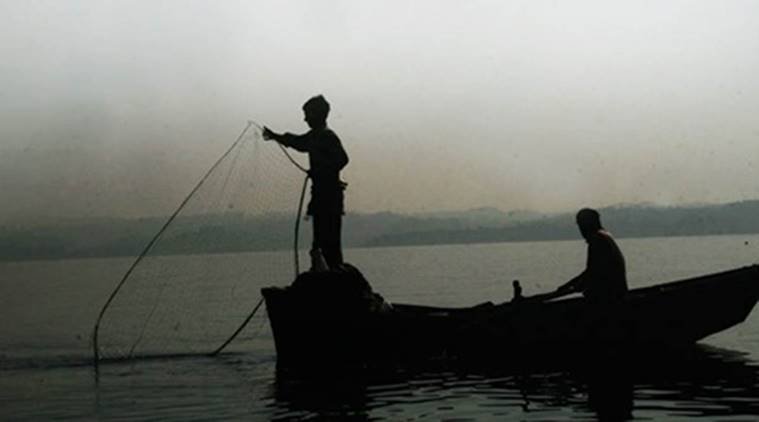श्रीलंका की नौसेना ने तमिलनाडु के मछुआरों पर किया हमला