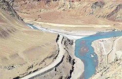पाकिस्तान ने दी भारत को धमकी, सिंधु जल समझौते में कोई भी बदलाव हम चुपचाप नहीं सहेंगे