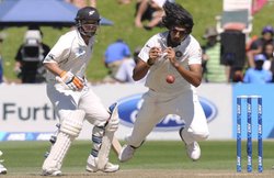 कैच पकड़ने में फिसड्डी है टीम इंडिया, एमएस धोनी का रिकॉर्ड सबसे खराब, सहवाग रहे सर्वाधिक लकी