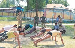 पुलिस में भर्ती होने का अच्छा मौका, यहां निकली है 849 कांस्टेबलों की भर्ती, जानिए- क्या है आयु सीमा