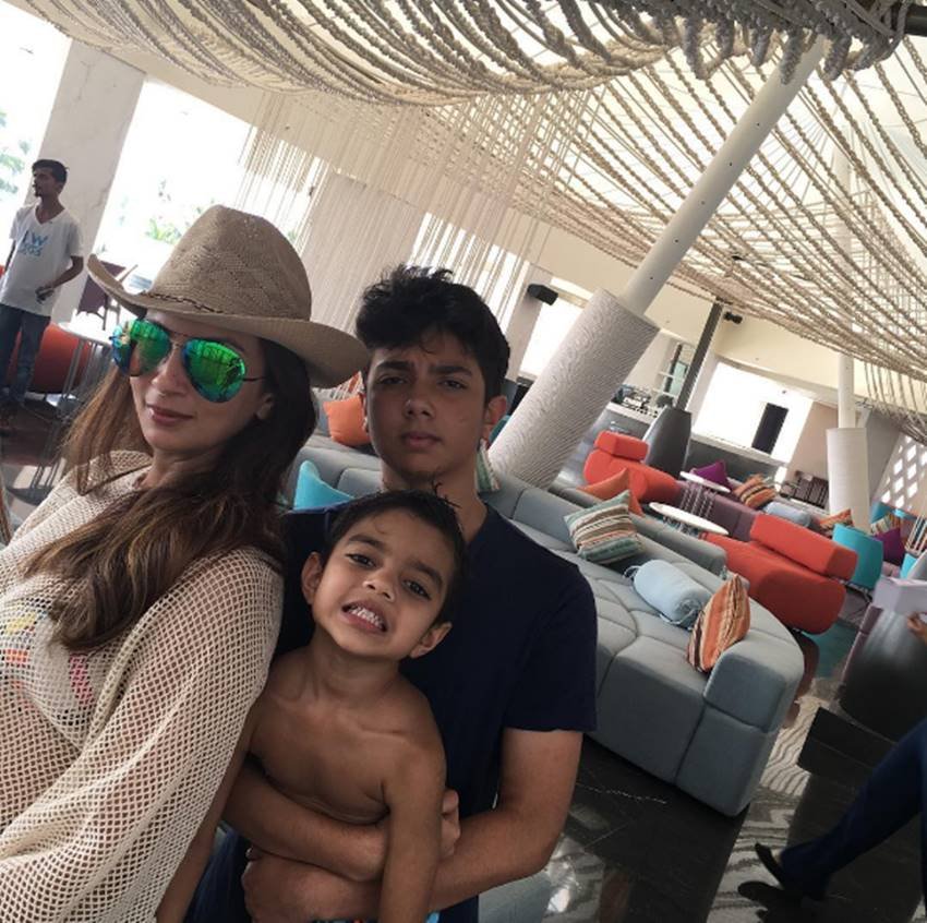 salman khan, sohail khan, arpita, ahil