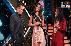 बिग बॉस 10: घर में घुसते ही मनवीर गुर्जर ने किया लोपामुद्रा पर कमेंट- ऐसे कपड़े पहनोगी तो कुत्ते पीछे पड़ जाएंगे