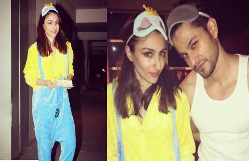 सोहा अली खान ने बर्थडे पर दोस्तों के साथ की पजामा पार्टी, बनवाई स्पेशल मिनियन ड्रेस