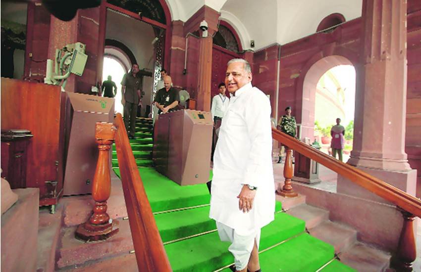 mulayam singh yadav, samajwadi party, akhilesh yadav, shivpal yadav, mulayam family, mulayam singh yadav family tree