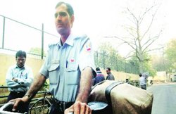 10 वीं उम्मीदवारों के लिए पोस्ट ऑफिस में ढेरो नौकरियां, जानिए- क्या है आवेदन की प्रक्रिया
