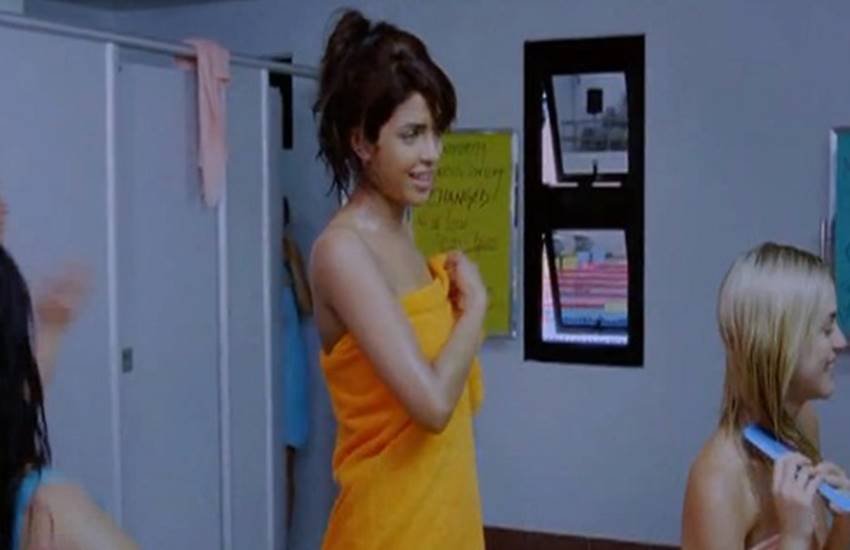 priyanka chopra, priyanka chopra in quantico, priyanka chopra in baywatch, priyanka chopra baywatch look, priyanka chopra kissing scenes in quantico, priyanka chopra next bollywood movie, priyanka chopra hot photos, bollywood news, entertainment news