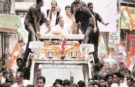 rahul gandhi, kisan yatra, rahul gandhi road show, moradabad, congress, uttar pradesh congress, UP police, UP elections 2017,rahul gandhi roadshow, rahul gandhi Moradabad rally