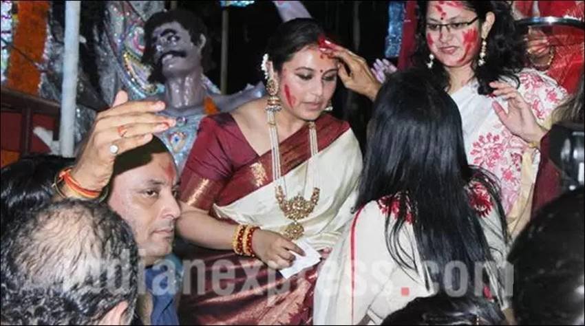 Rani Mukerji, Rani Mukerji sindoor khela, Rani Mukerji durga pooja, Sindoor Khela, Sindoor Khela pics, Vaibhavi Merchant, Rani Mukerji pics, Rani Mukerji recent pics, Rani Mukerji sindoor khela pics, Rani Mukerji marriage, Rani Mukerji baby, Rani Mukerji daughter, Rani Mukerji adira, Rani, Rani Mukerji photos, entertainment photos