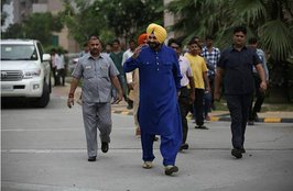 navjot singh siddhu, amritsar, acting, commentator