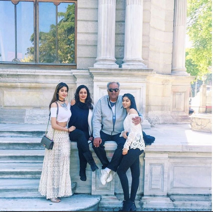 sridevi, boney kapoor, jahnvi kapoor, khushi kapoor