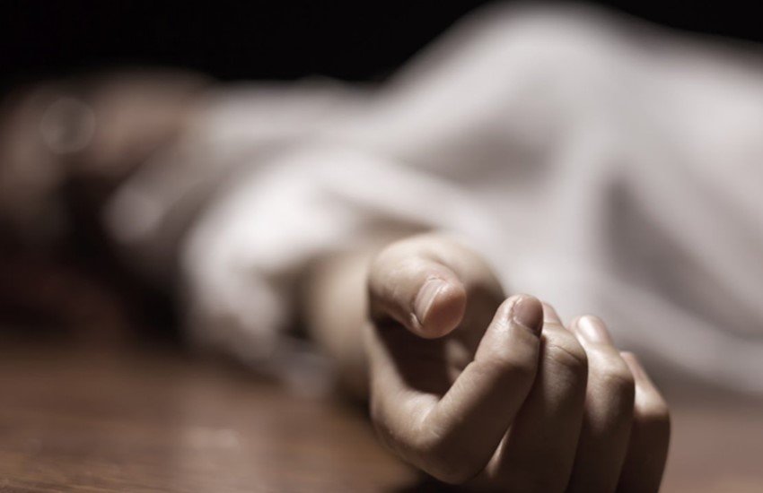 Telangana, woman committed suicide, 54 lakh rupees, 500 rupees, 1000 rupees, 500, 1000 note, indian currency, suicide, Telangana news, jansatta