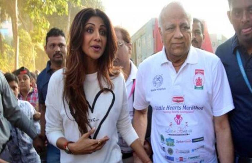 बॉलीवुड के इन स्टार्स के घर इस साल नहीं मनेगी दीवाली