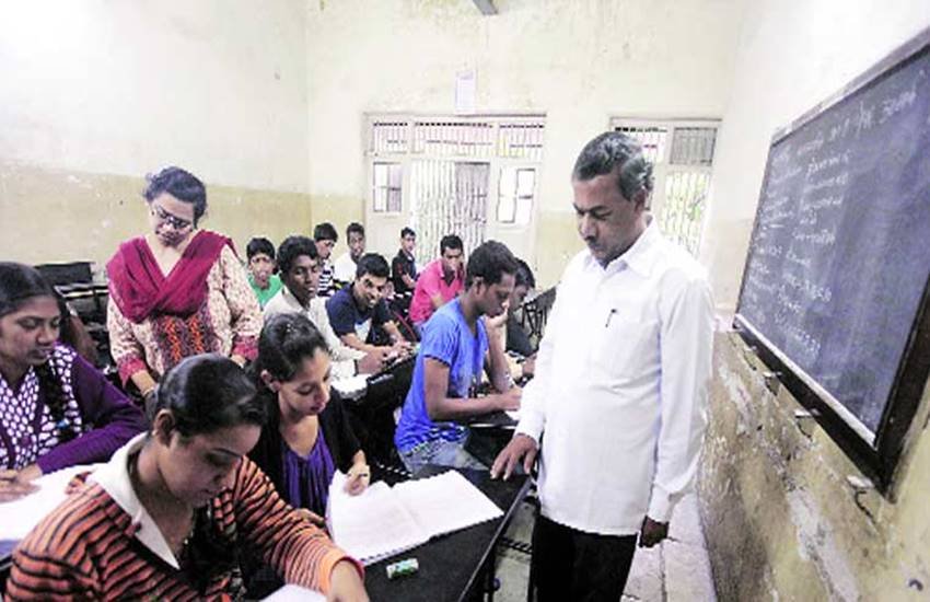 शिक्षकों की नियुक्ति TET-SET परीक्षा के परिणाम घोषित होने बाद की जाएगी। 