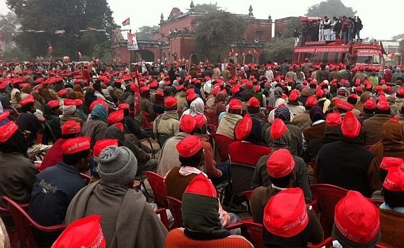 चौपालः राजनीति के रथी
