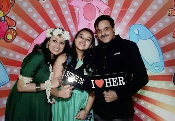 एक बूंद इश्क शो की एक्ट्रेस और एक्टर यश टोंक की वाइफ गौरी टोंक प्रेग्नेंट हैं। हाल ही में उनकी करीबी दोस्तों ने उनके लिए एक सरप्राइज बेबी शावर पार्टी रखी थी।