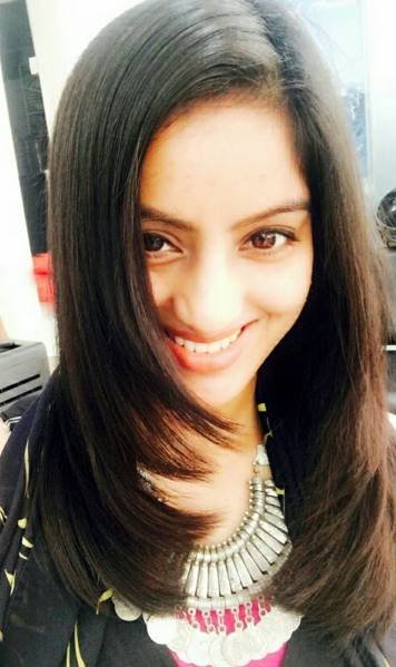 हेयर कट के बाद 'संध्या जी' ने अपने लेटेस्ट लुक की फोटो शेयर की। उन्होंने बताया कि 6 साल बाद उन्होंने अपने बाल कटवाए हैं।