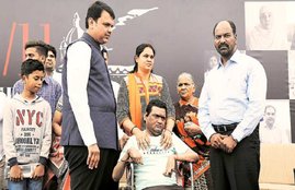 2008 में हुए मुंबई हमले में घायल हुए श्याम सुंदर चौधरी लकवे के शिकार हो गए। (Express Photo by Nirmal Harindran)