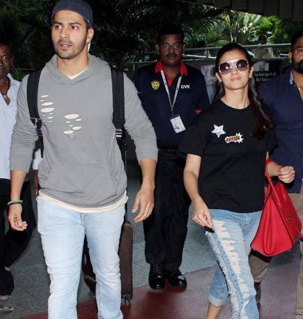 Alia Bhatt latest news, Alia Bhatt news in hindi, Alia varun in singapore, Varun Dhawan news in hindi, Alia bhatt with varun dhawan photos, alia-varun dinner date